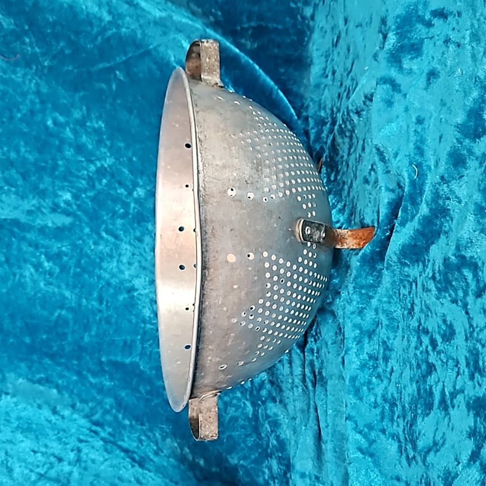 Vintage Aluminum Star Punched Retro Mid-Century Modern Footed Colander Circa 50s